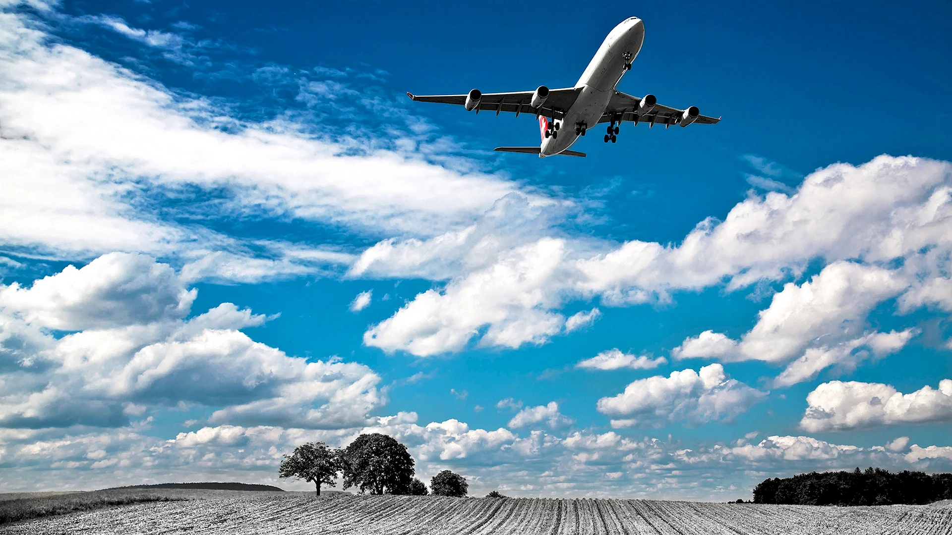 Aircraft In The Sky Wallpaper