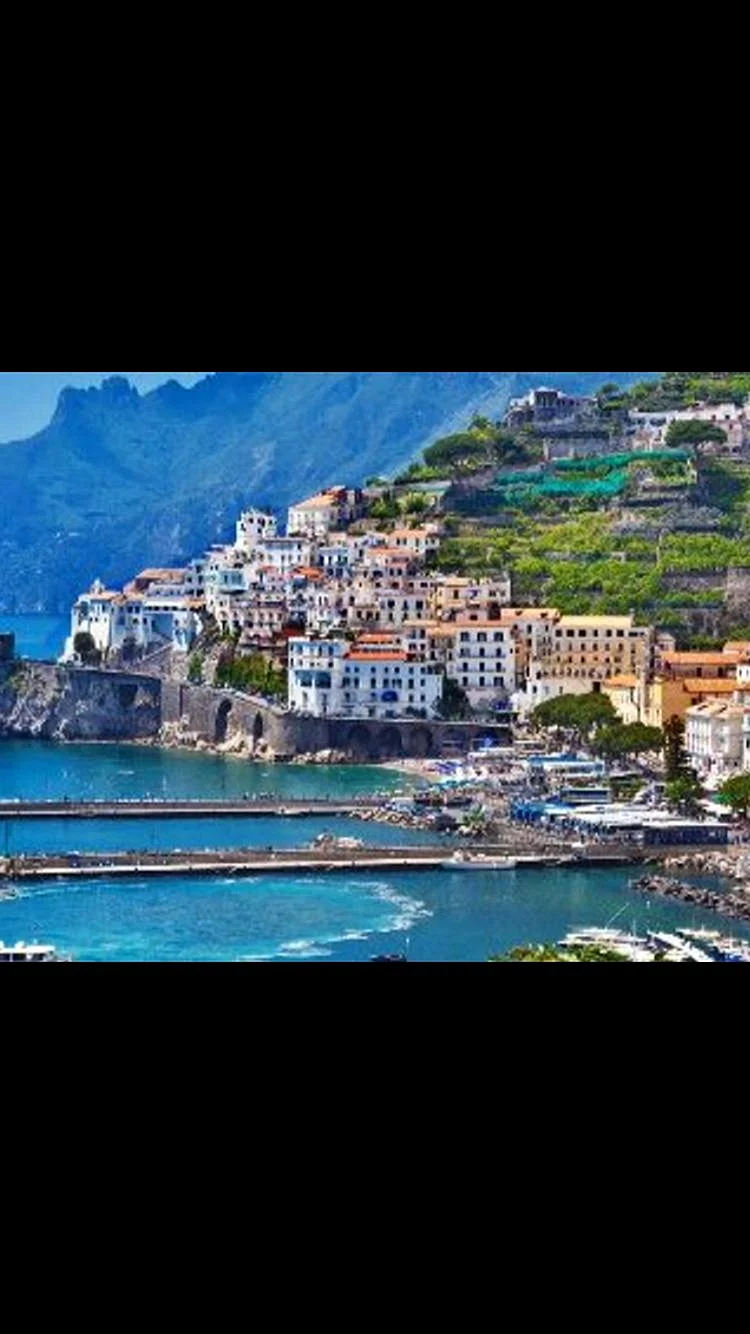 Amalfi Coast Wallpaper for iPhone SE 2020