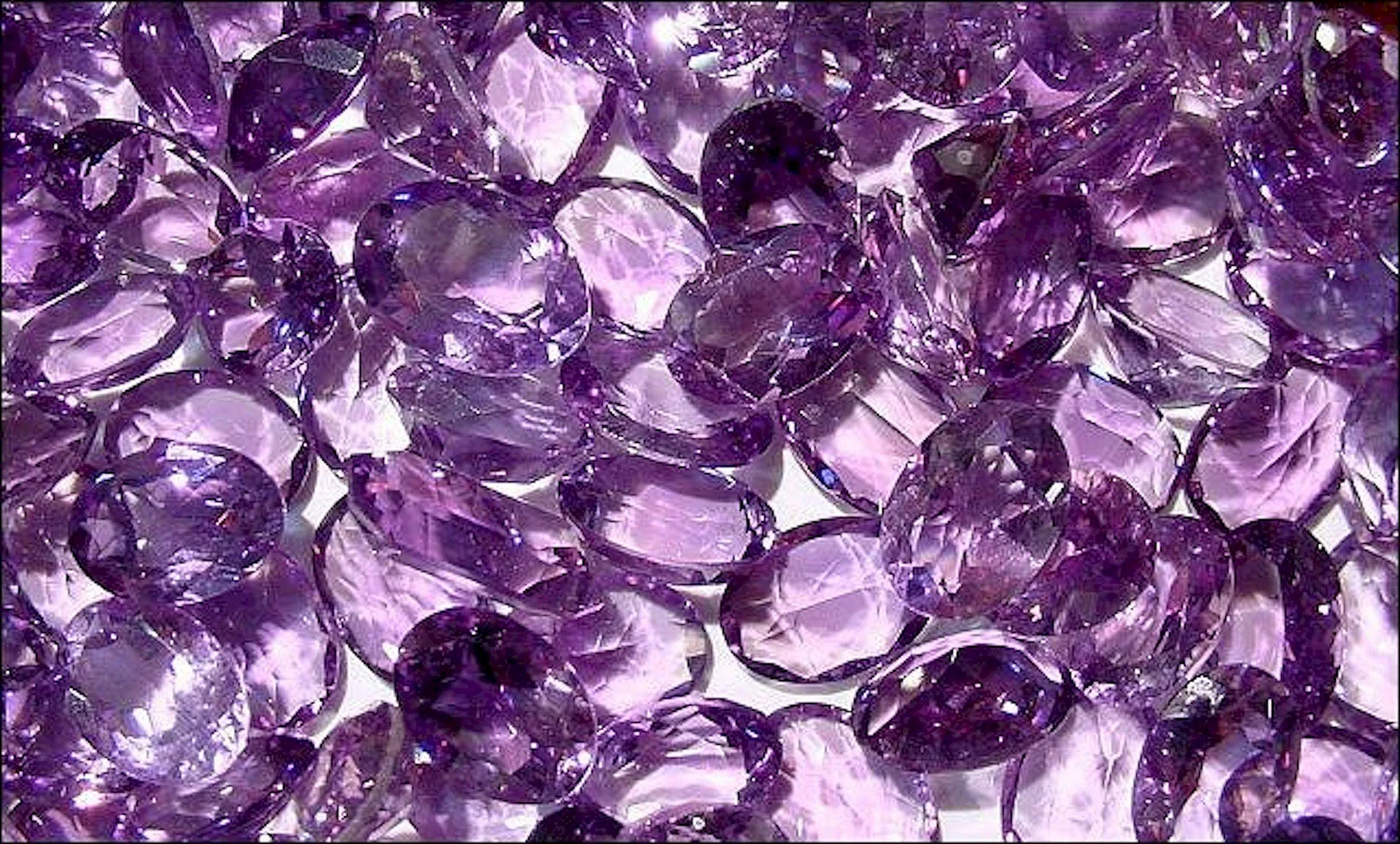 Amethyst Stone Wallpaper