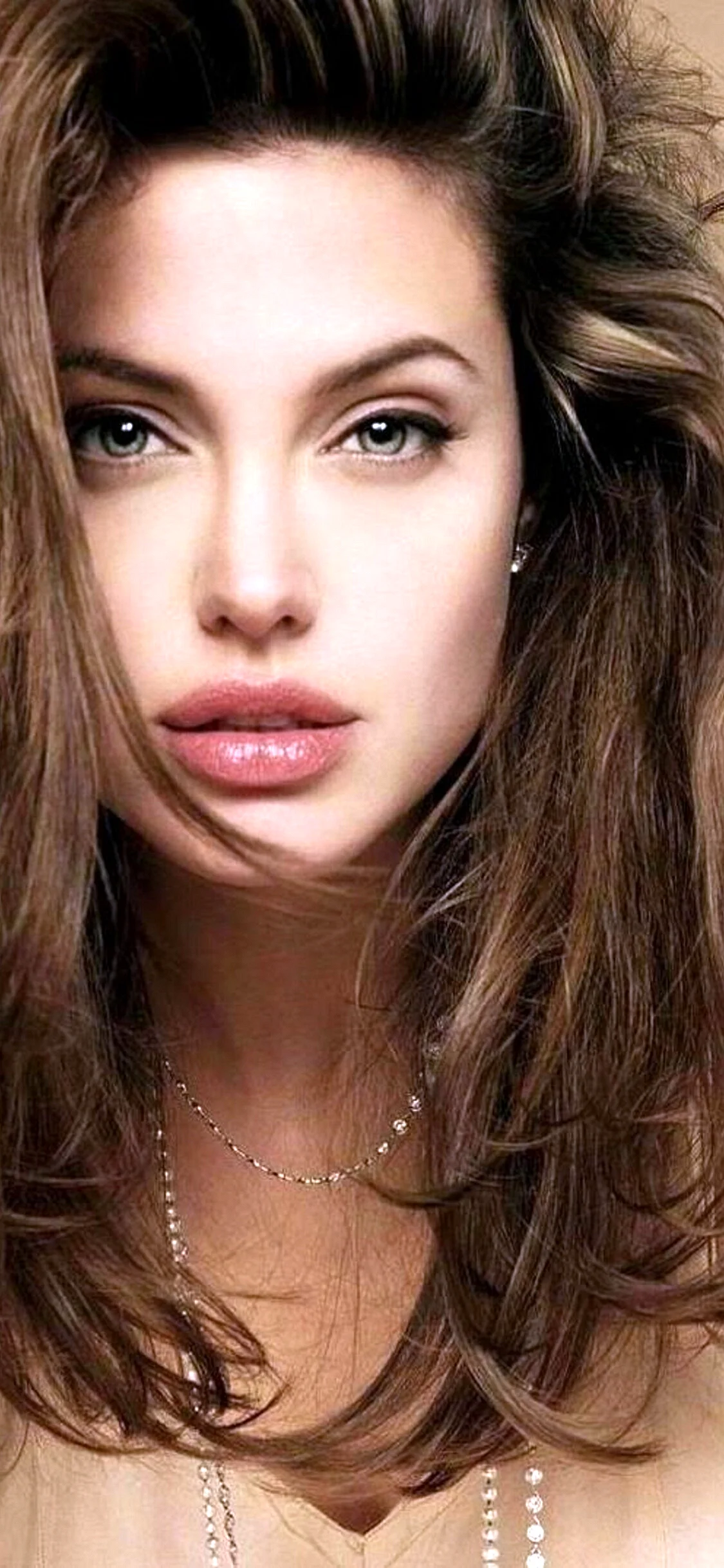 Angelina Jolie Wallpaper for iPhone 11 Pro