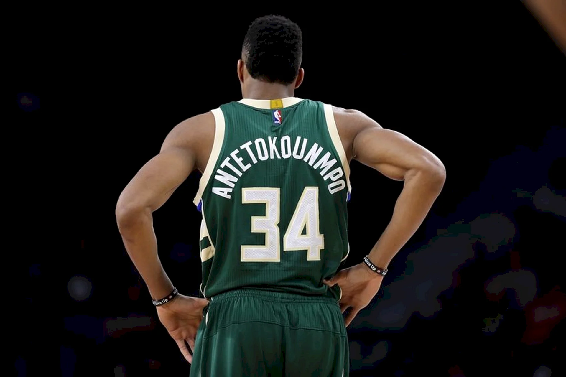 Antetokounmpo Wallpaper