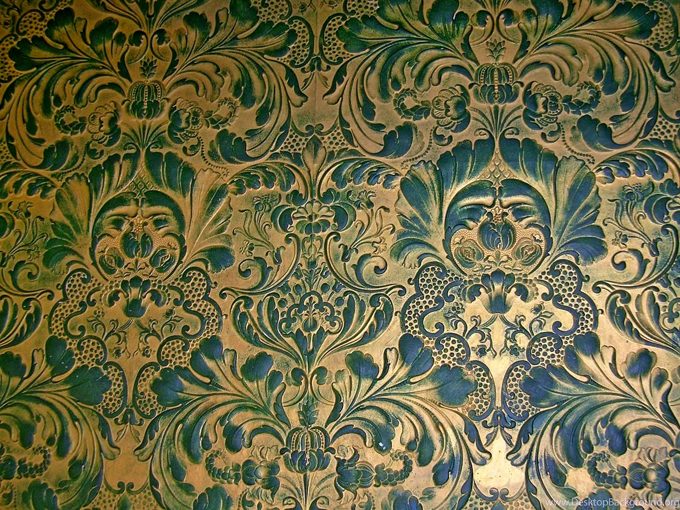 Baroque Damask Pattern Wallpaper