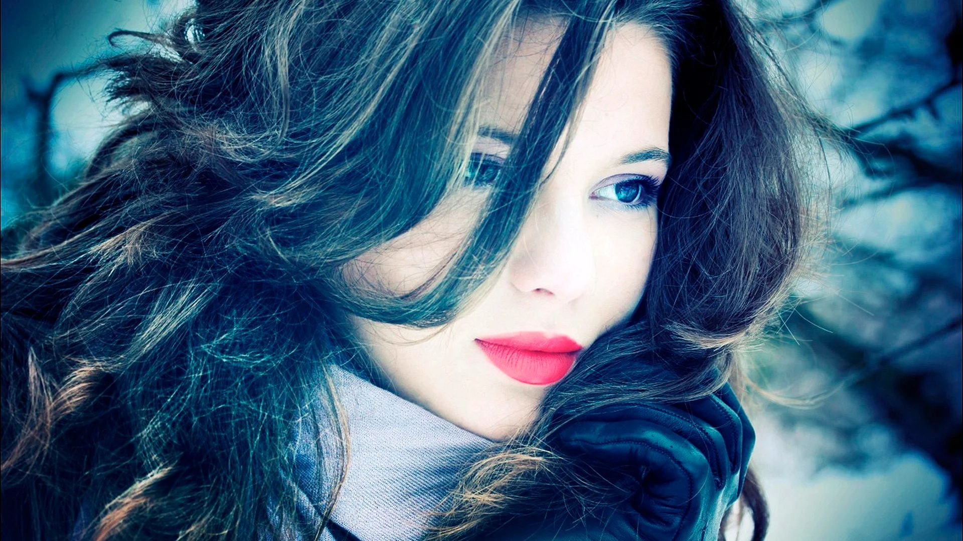 Beautiful Girl Wallpaper