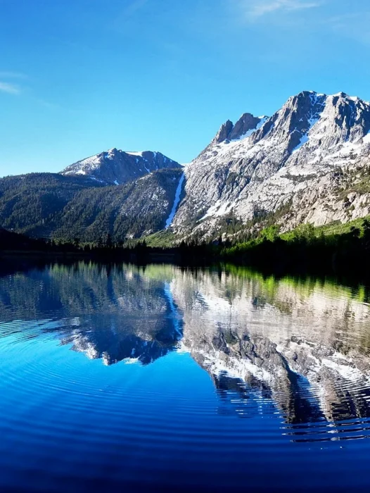 Beautiful Lake And Mountains Wallpaper