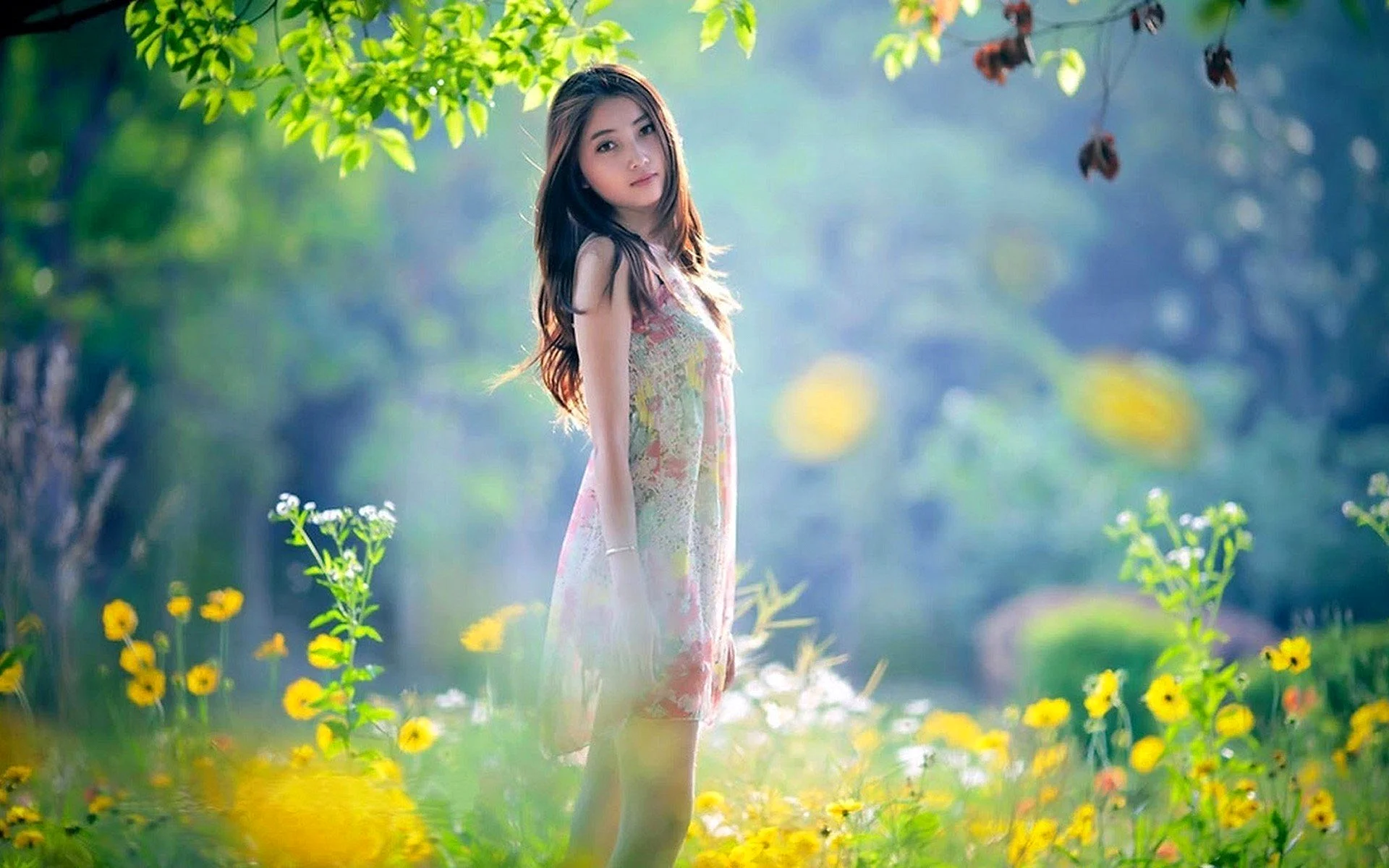 Beautiful Women In Nature Wallpaper