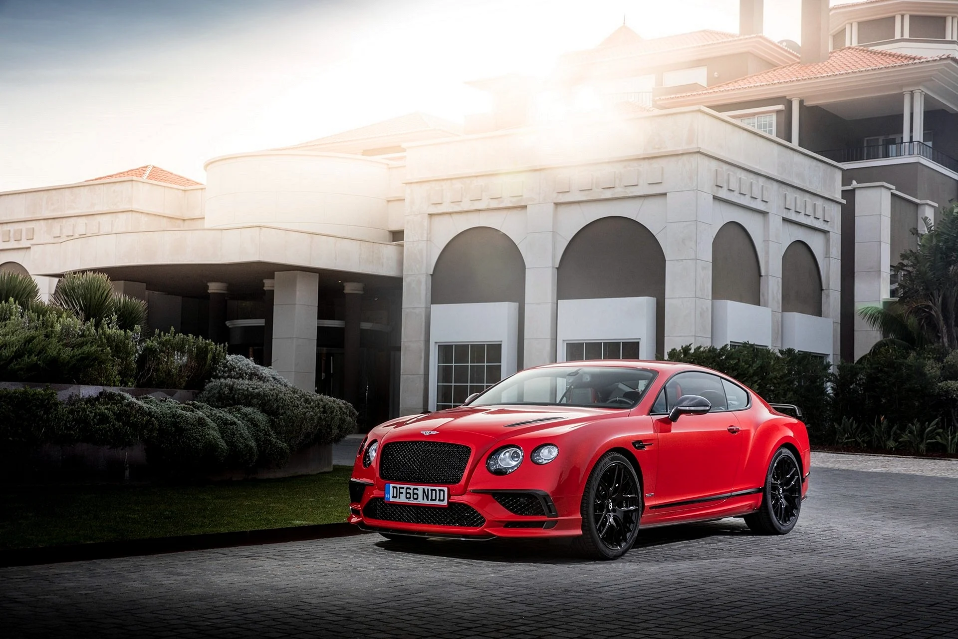 Bentley Continental Supersports 2017 Wallpaper
