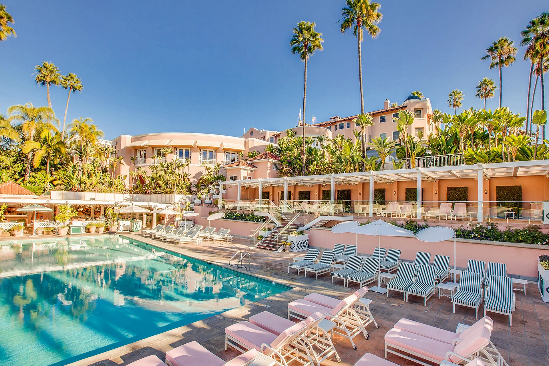 Beverly Hills Hotel Wallpaper