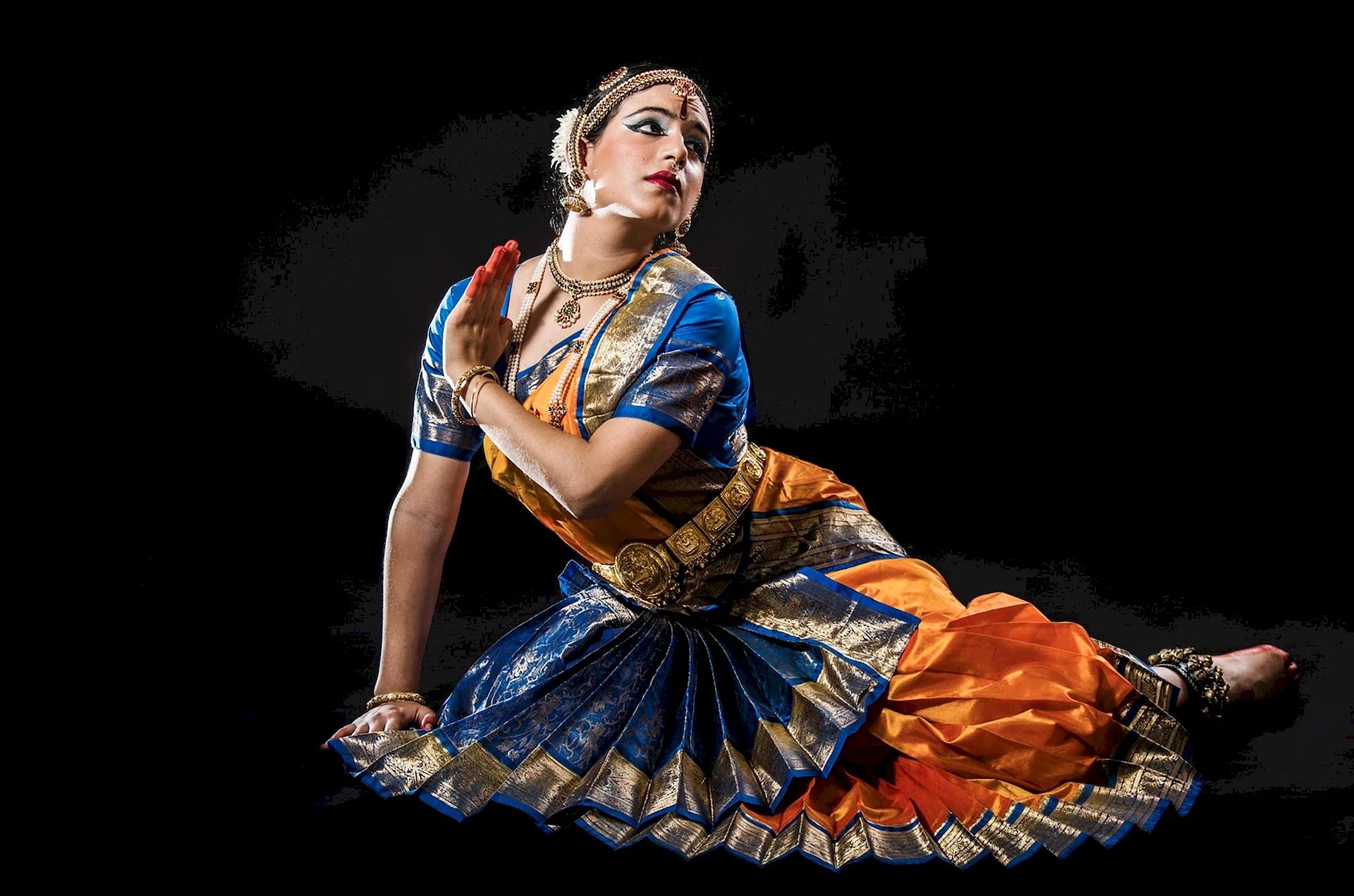 Bharatanatyam stills Wallpaper