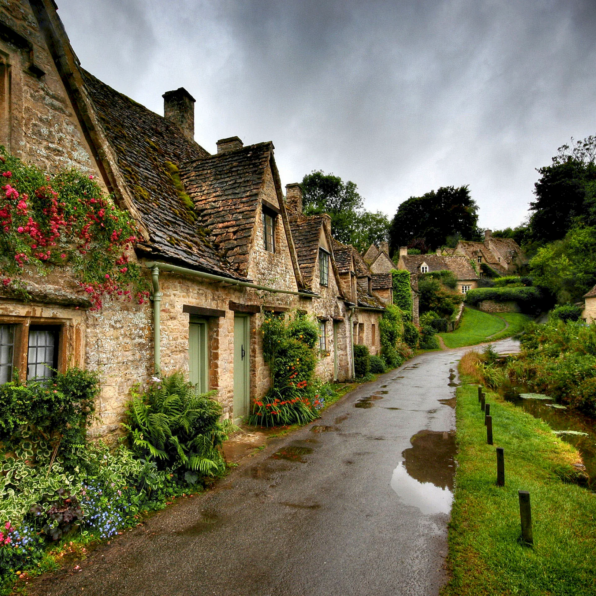 Bibury England Wallpaper