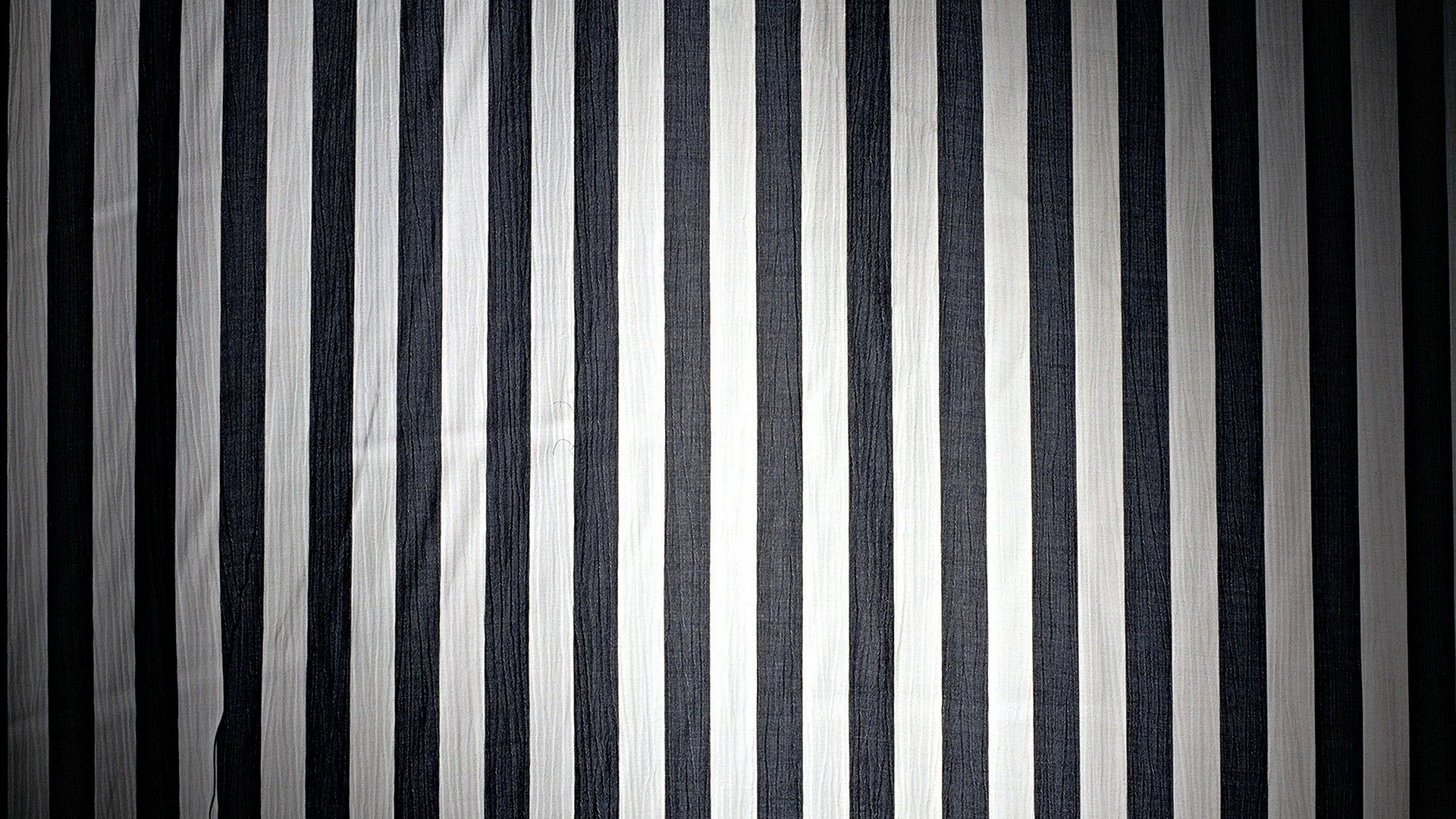 Black And White Stripes Wallpaper