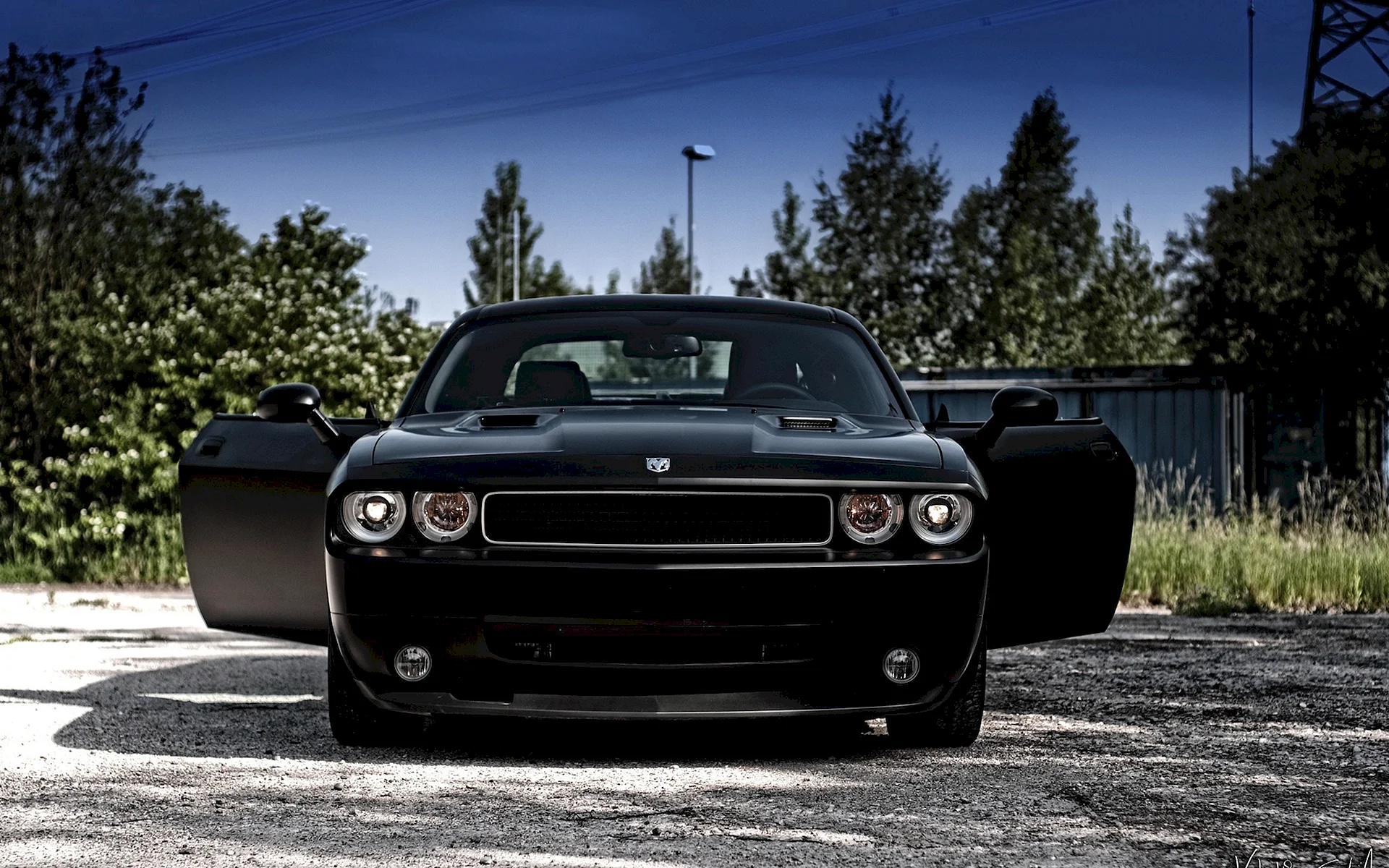 Black dodge Challenger srt8 Wallpaper