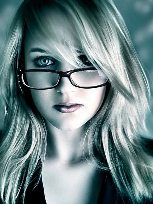 Blonde With Glasses Wallpaper