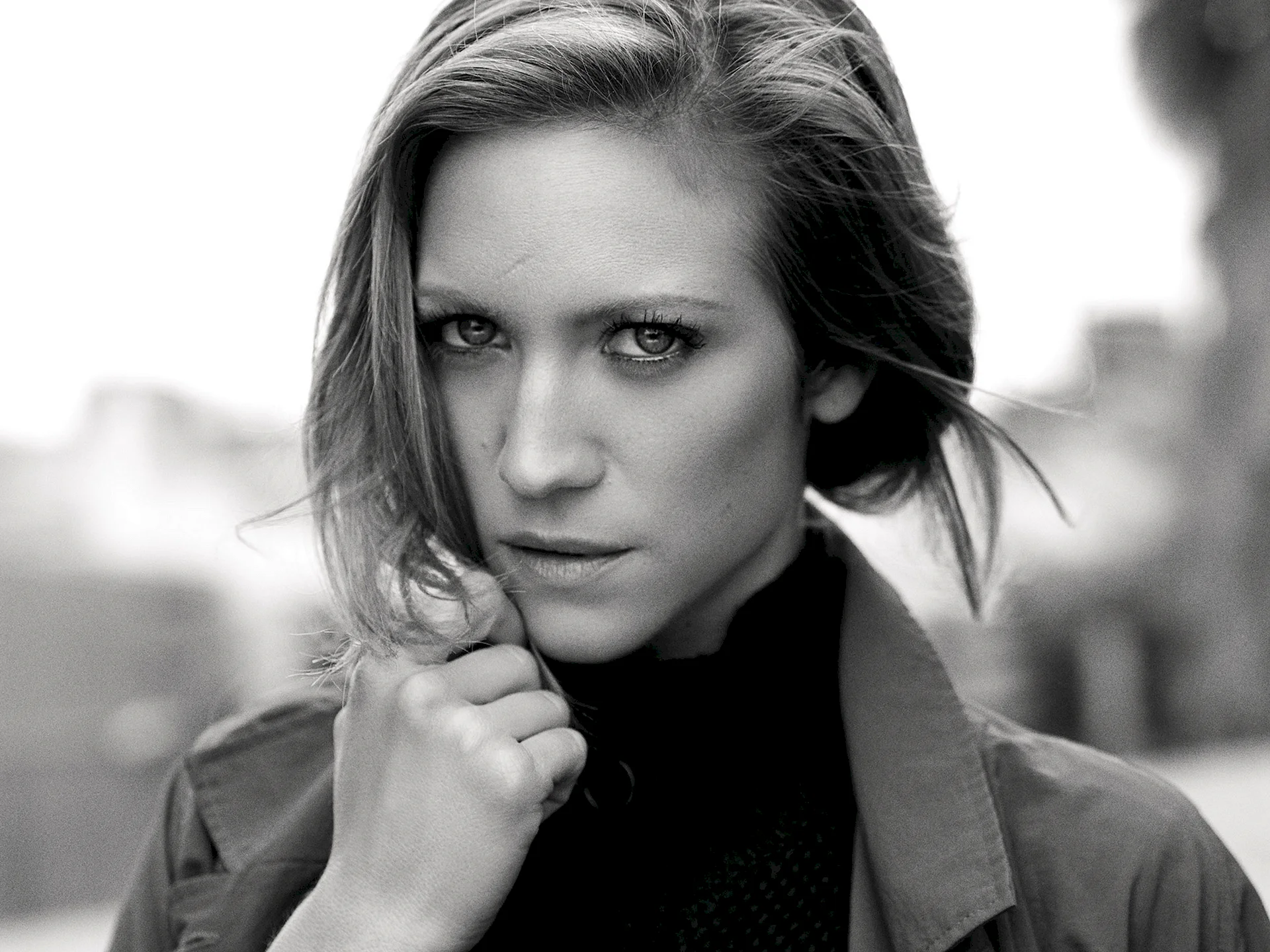 Brittany Snow face Wallpaper