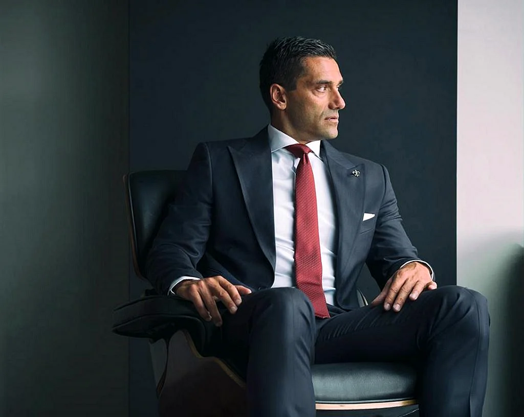 Business man Suit Wallpaper