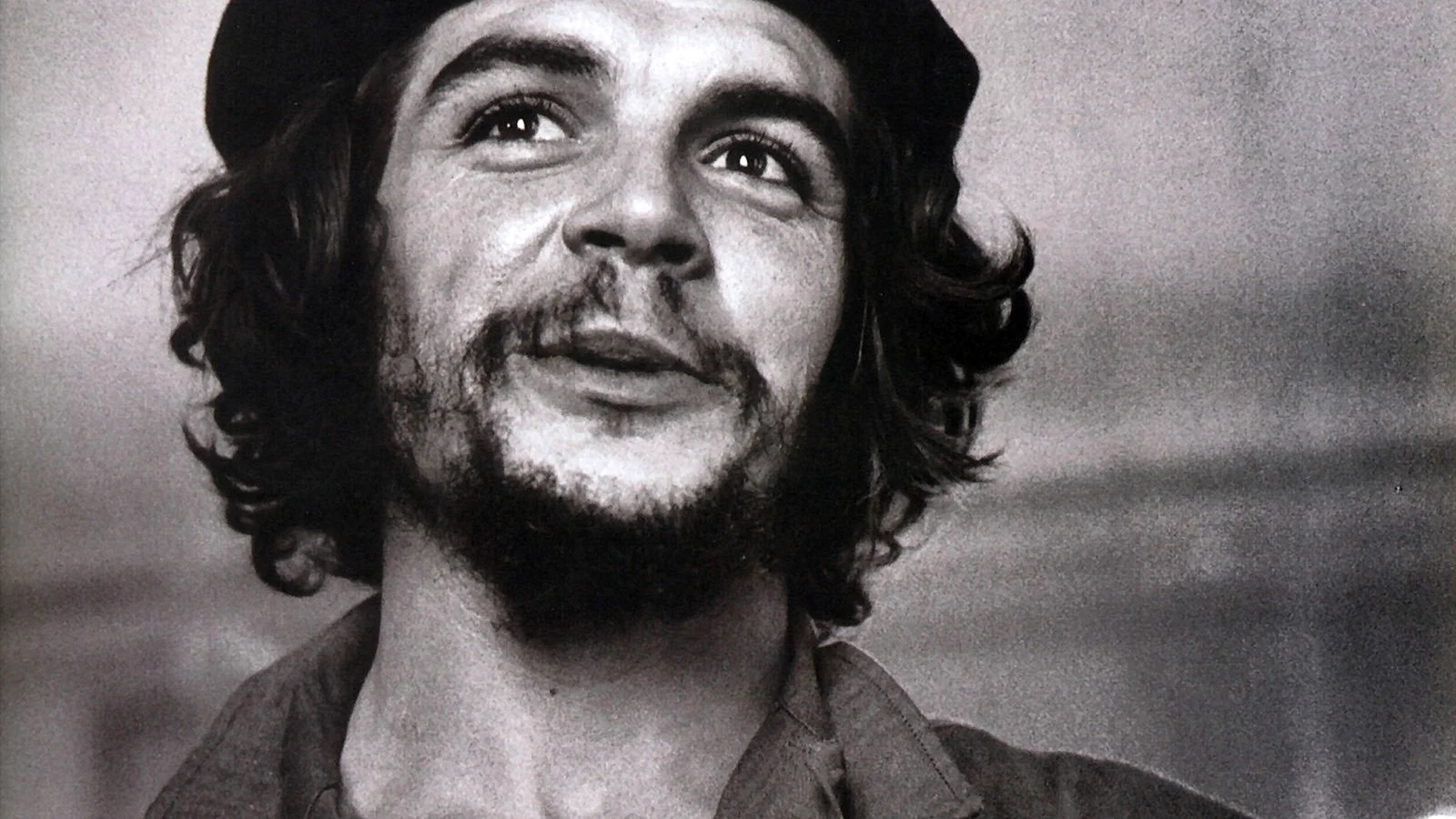 Che Guevara Smile Wallpaper