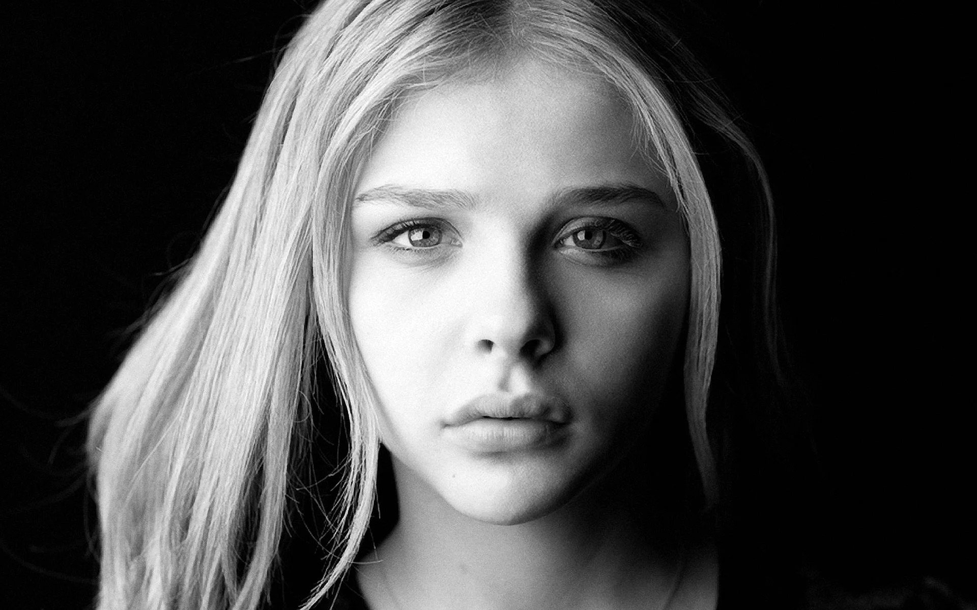 Chloë Grace Moretz Wallpaper