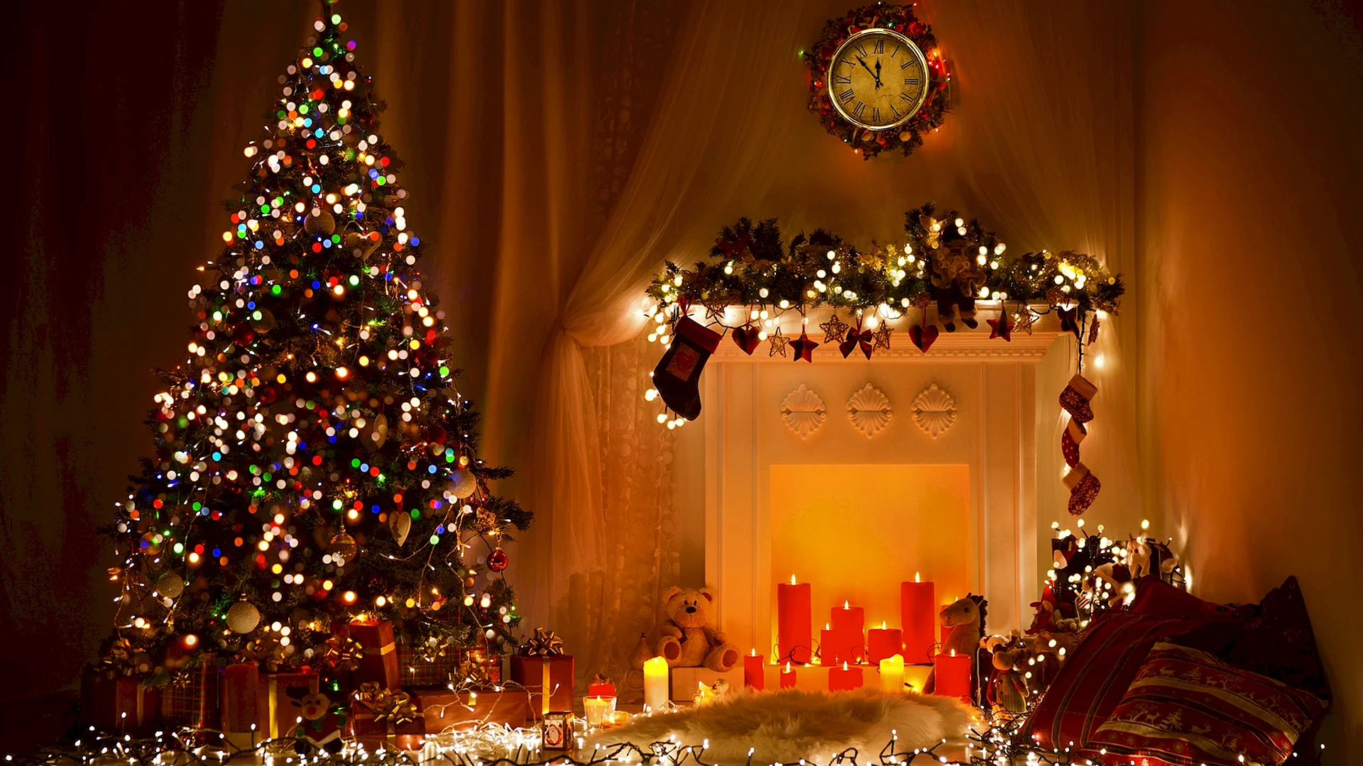 Christmas Decorations Wallpaper