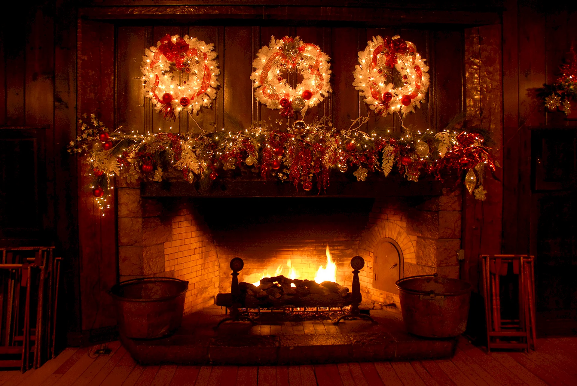 Christmas Fireplace Wallpaper