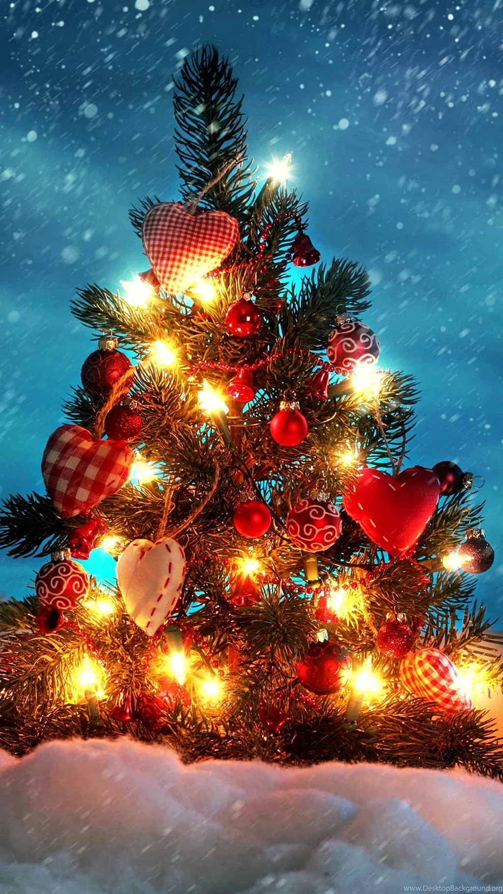 Christmas Tree Wallpaper For iPhone