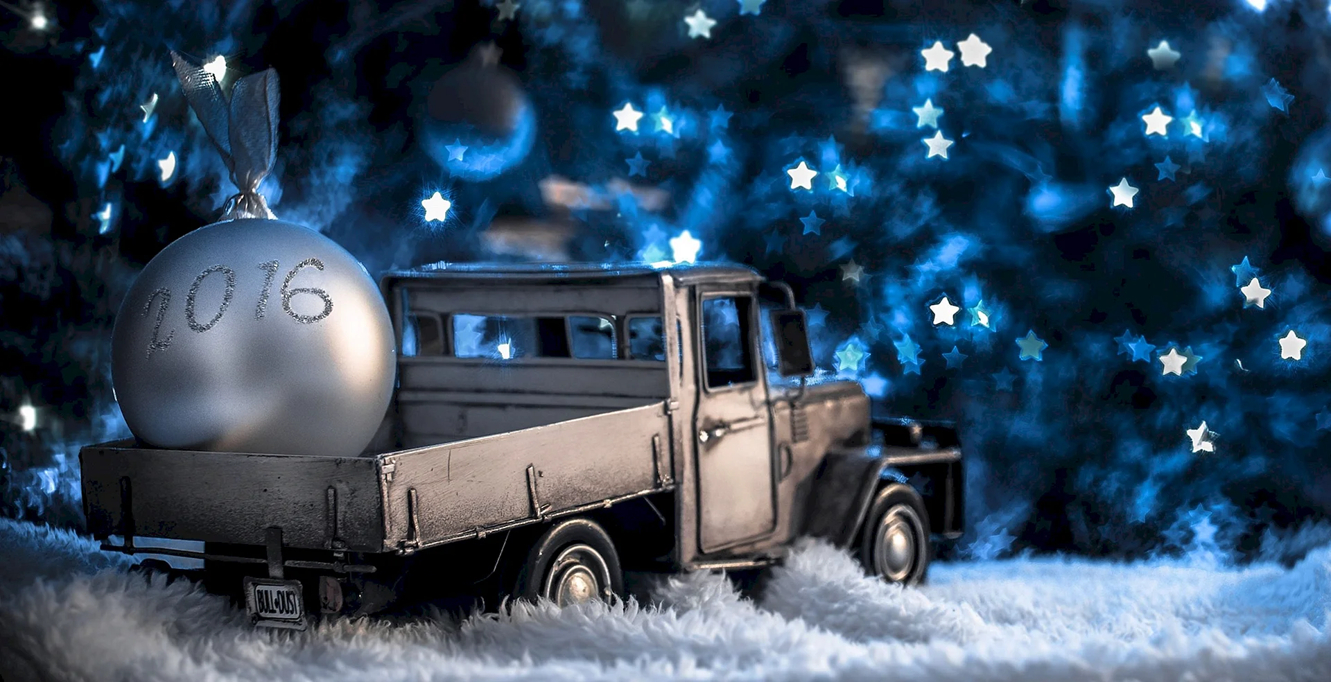 Christmas Truck Wallpaper