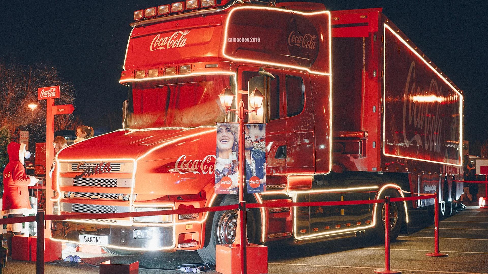 Coca Cola Trucks Christmas Wallpaper