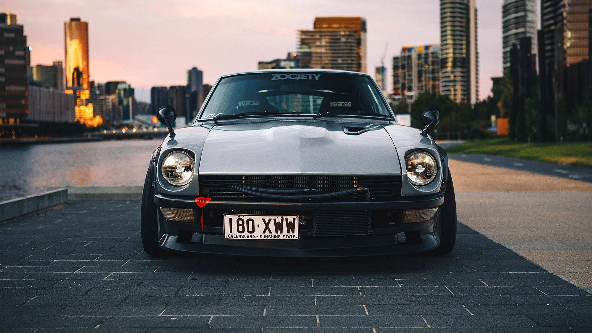 Datsun S30 Wallpaper