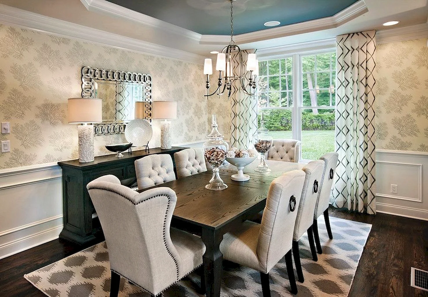 Dining Room Wallpaper