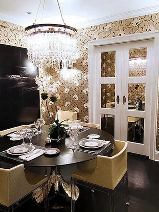 Dining Room Gold Wallpaper