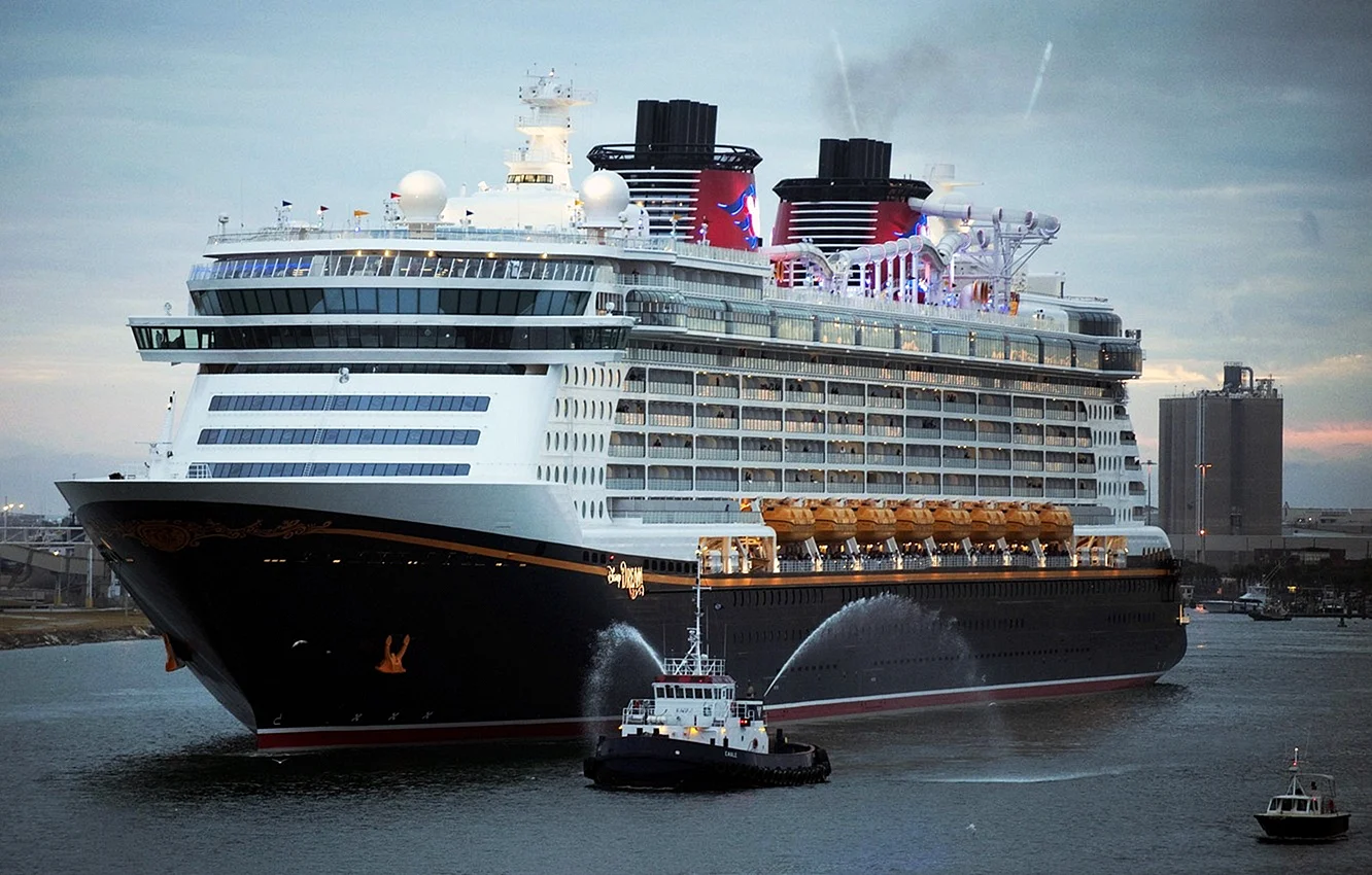 Disney Dream Cruise Ship Wallpaper