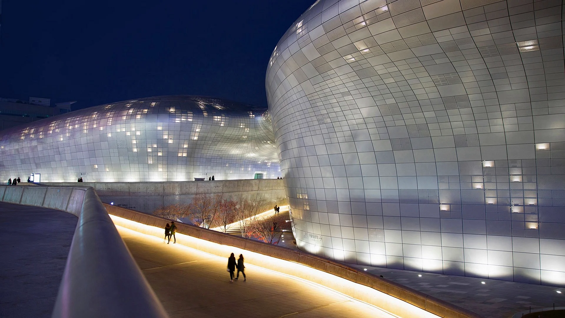 Dongdaemun Design Plaza Wallpaper