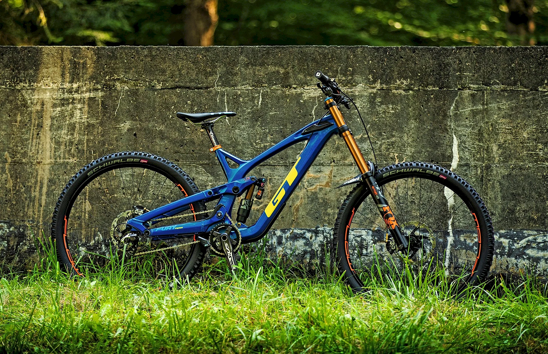 Downhill Bike Wallpaper
