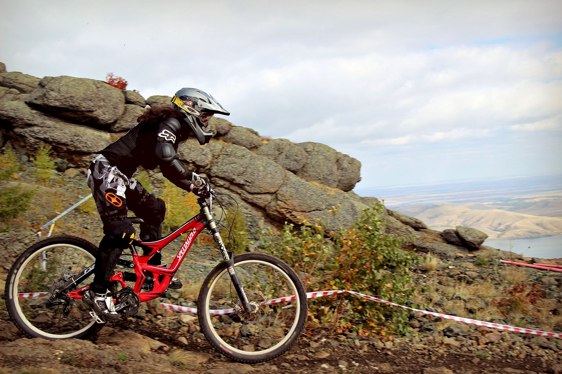 Downhill Mountain Bike Wallpaper