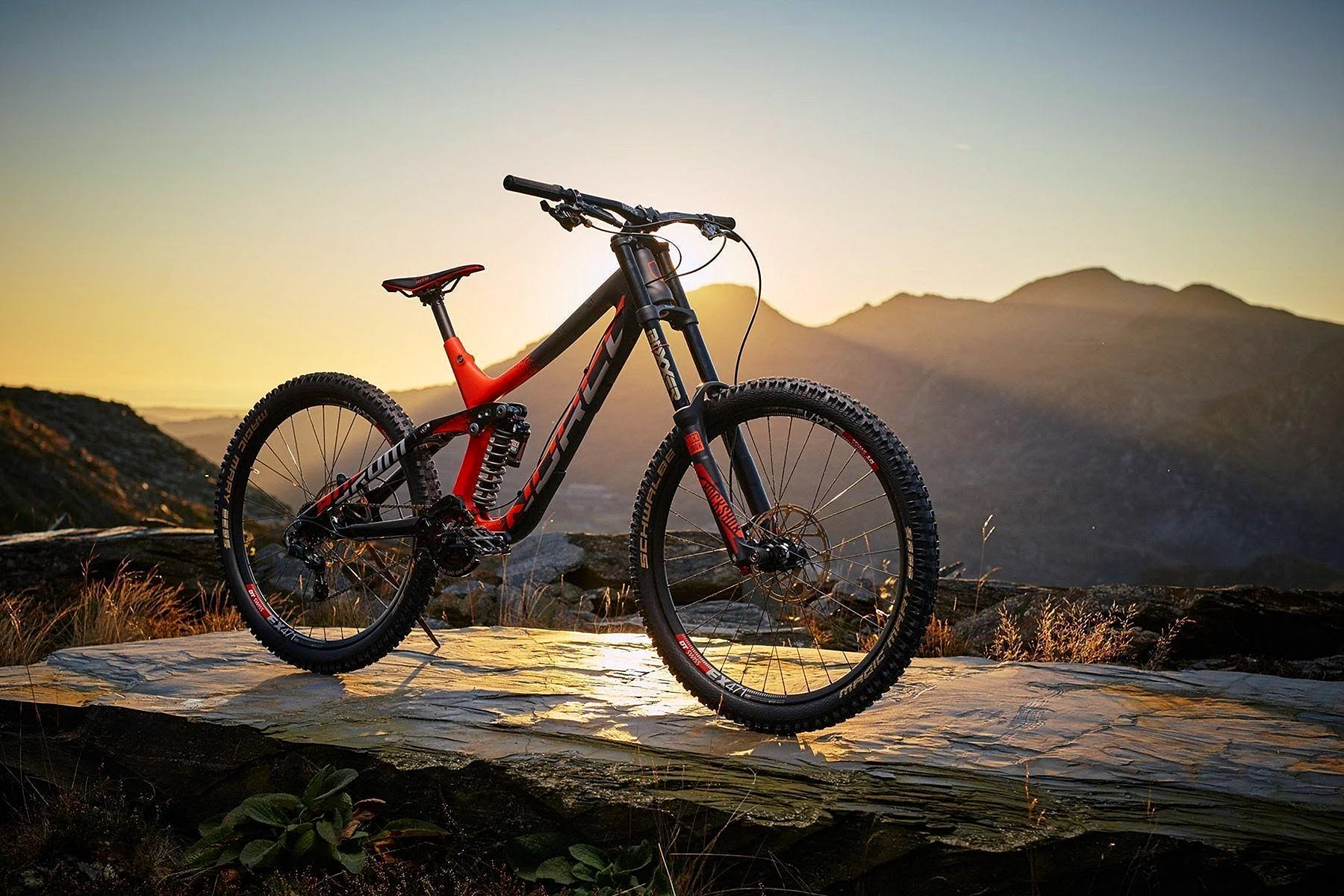 Downhill Mountain Bike Wallpaper