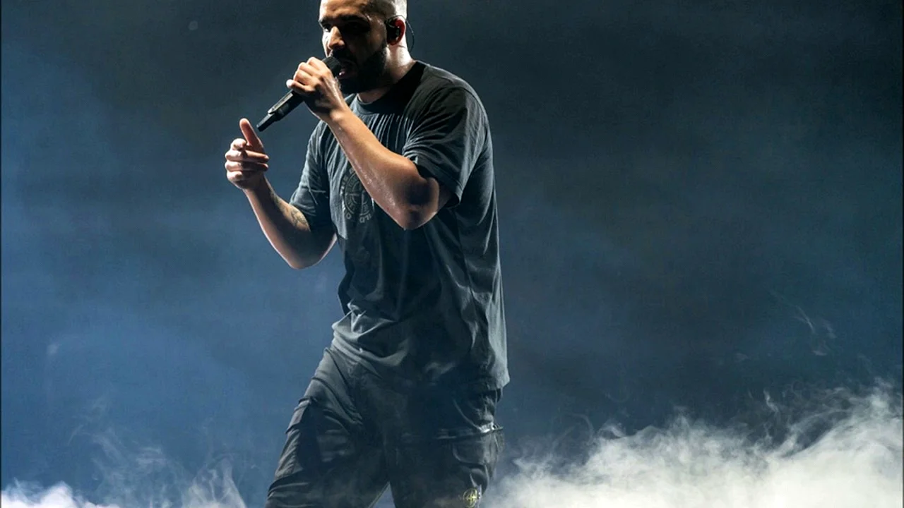 Drake Concert Wallpaper