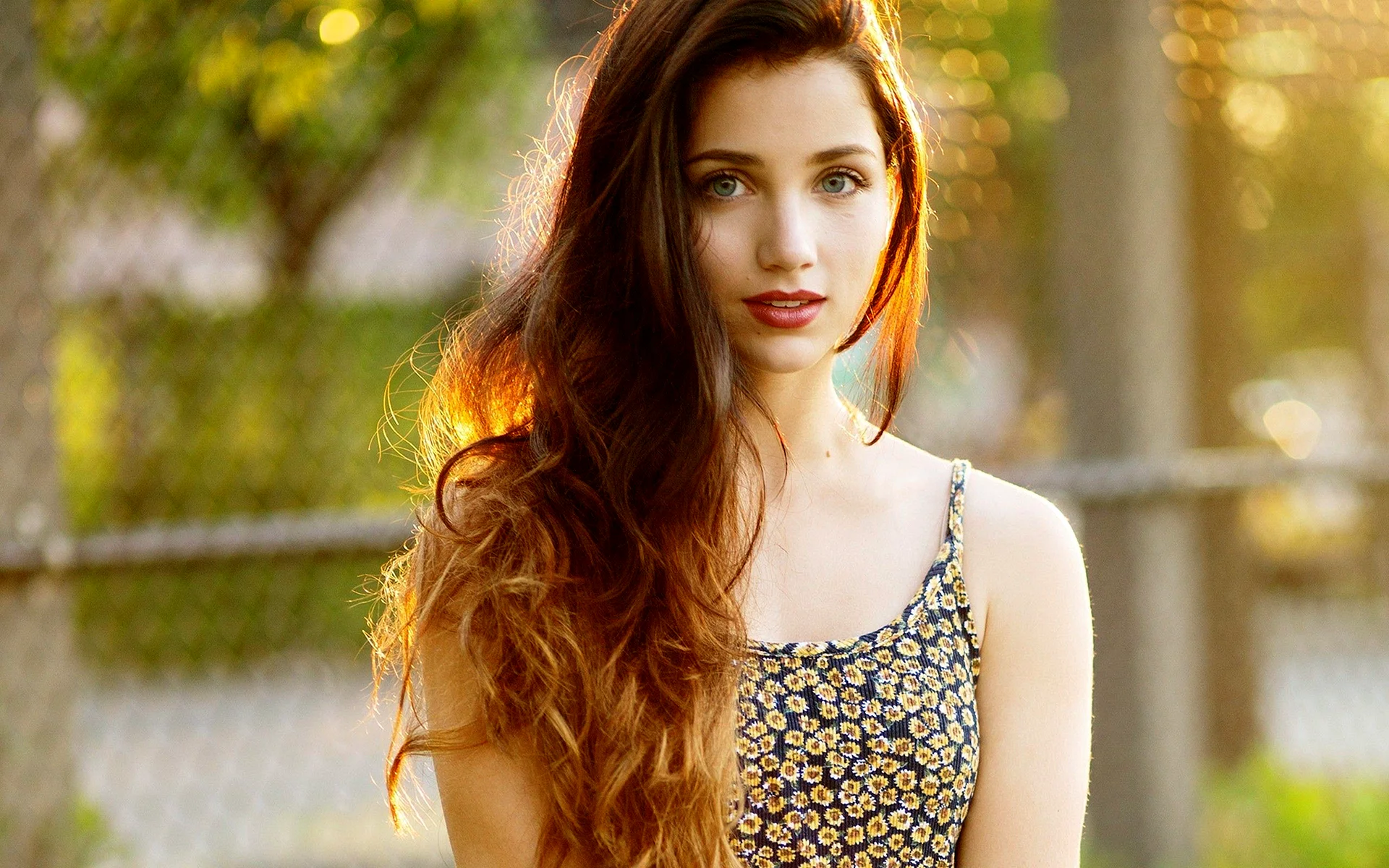 Emily Rudd Wallpaper
