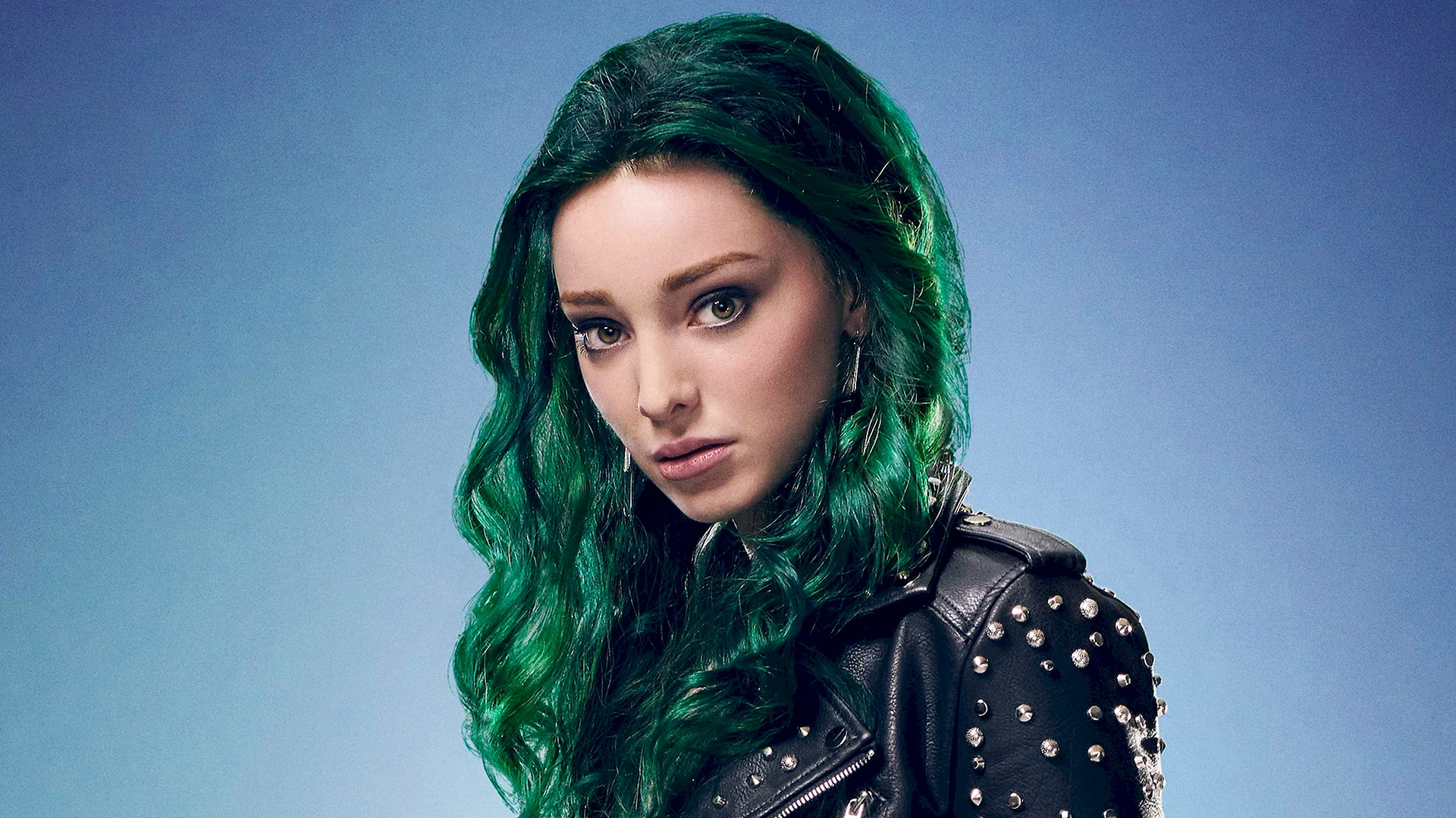 Emma Dumont Polaris Wallpaper