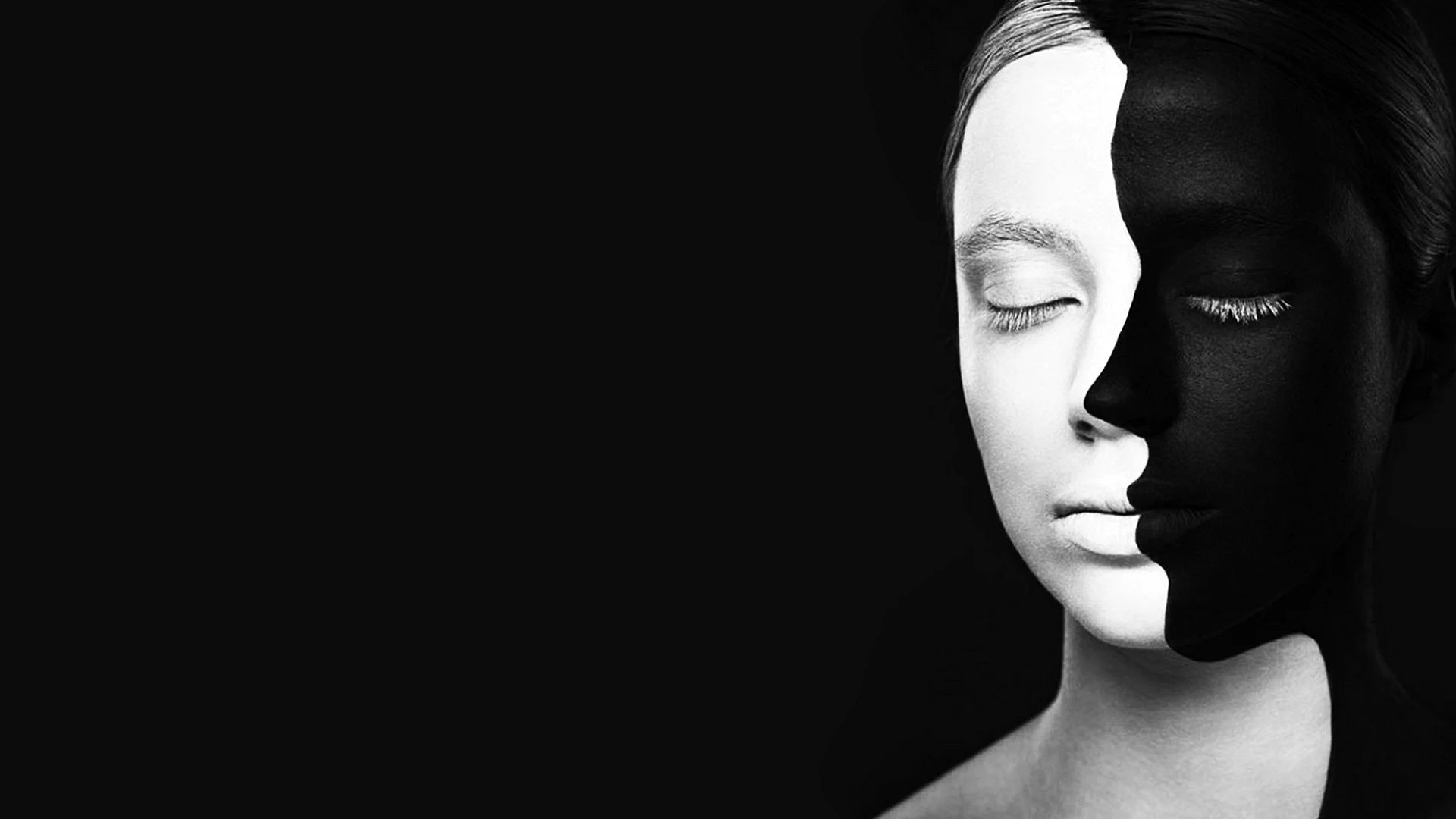 Face Black And White Painted Wallpaper