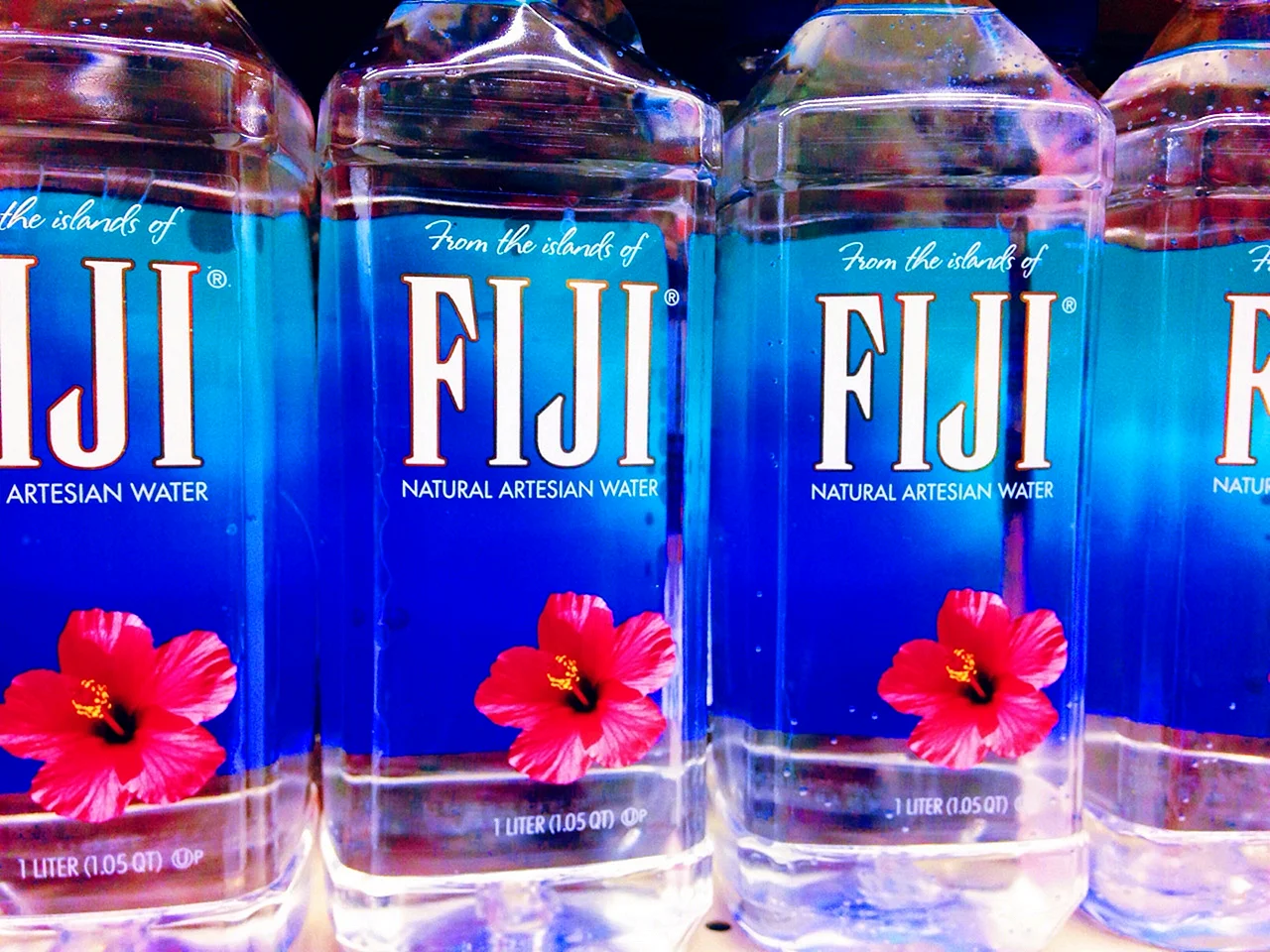 Fiji Natural Artesian Water Wallpaper