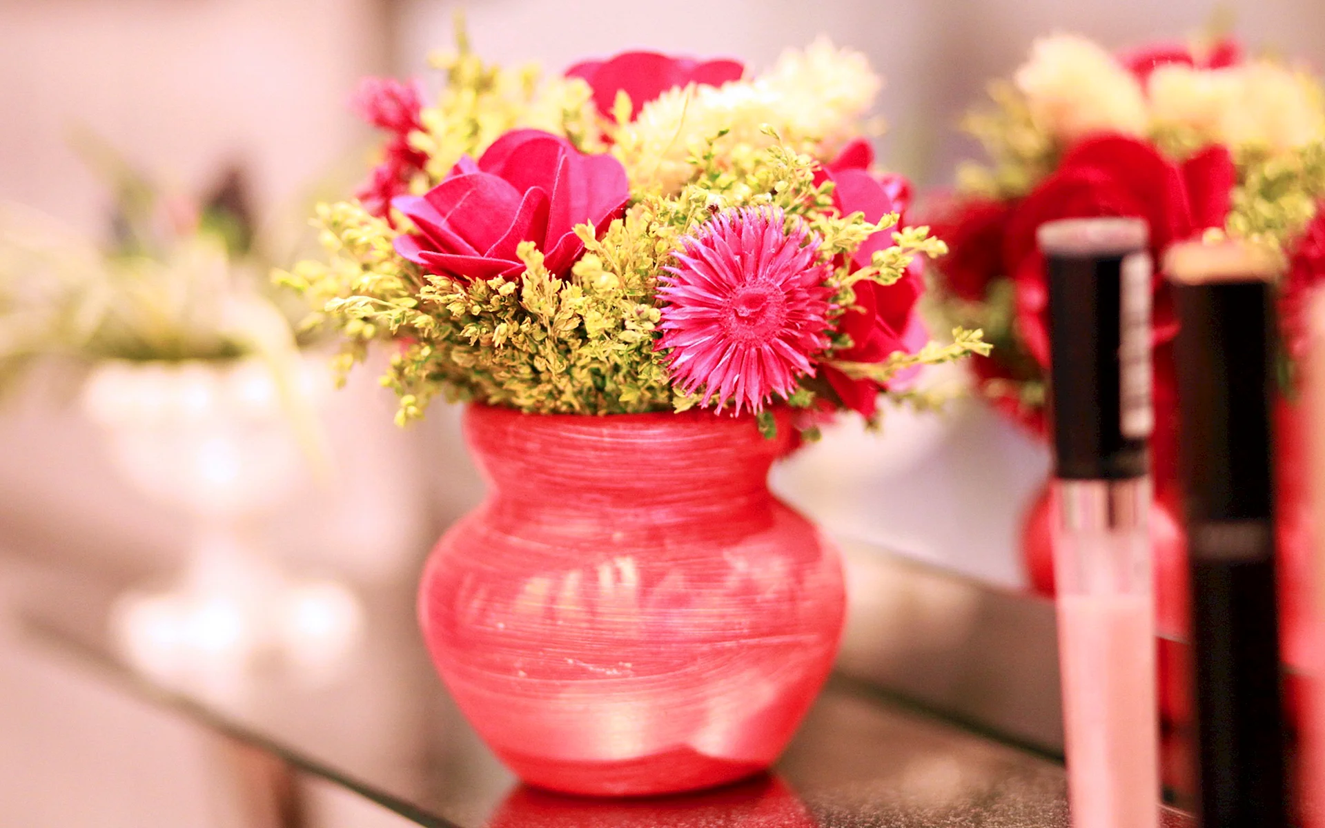 Flower Vase Wallpaper