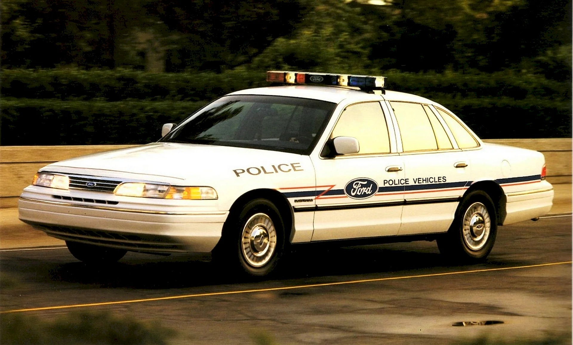 Ford Victoria Crown Police 1993 Wallpaper