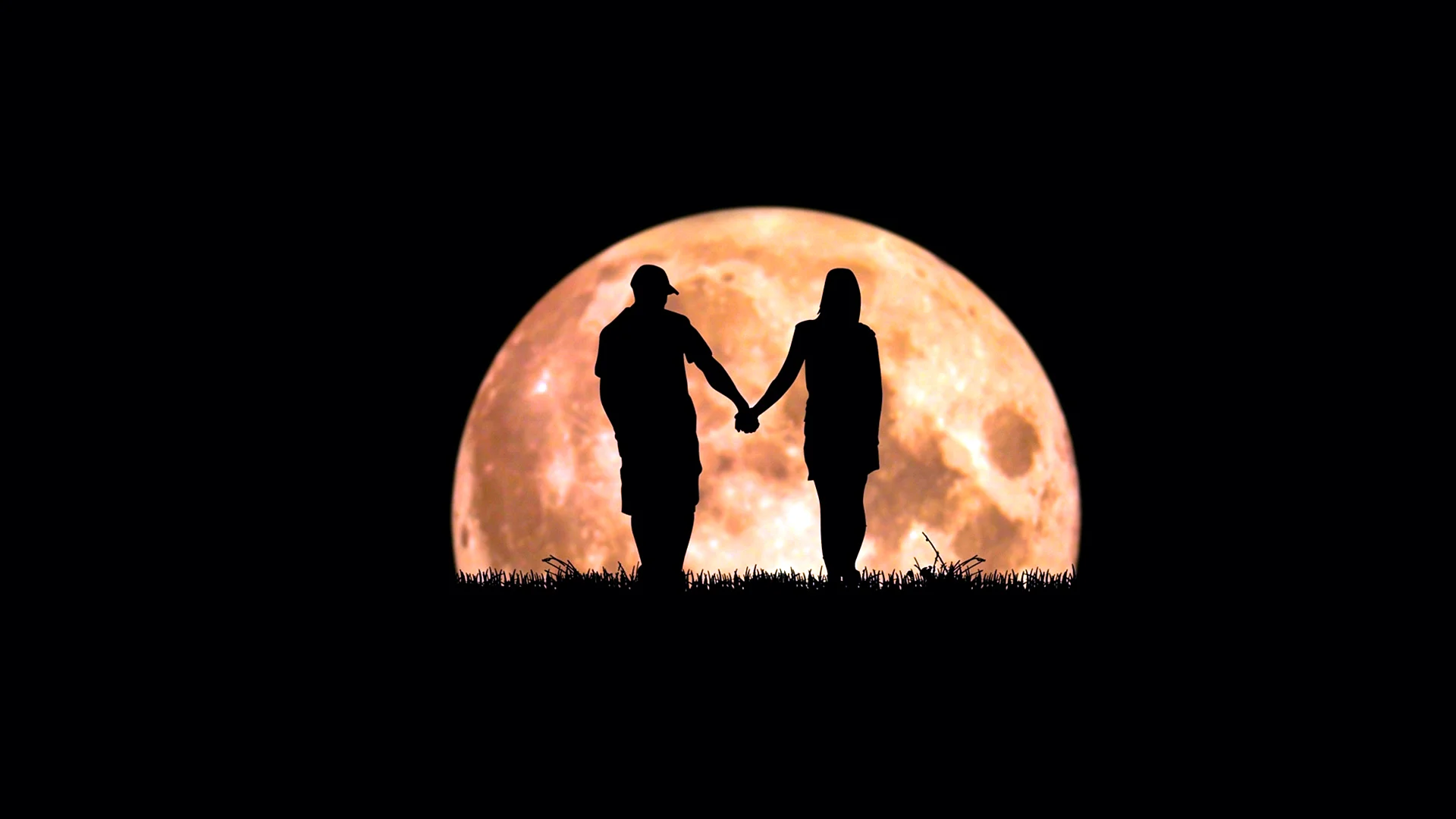 Full Moon Romance Wallpaper