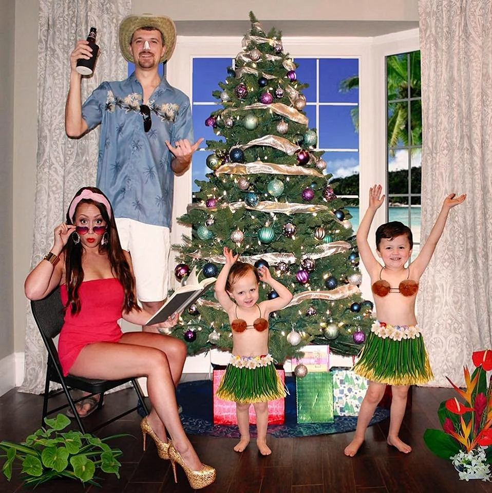 Funny Christmas Family Wallpaper