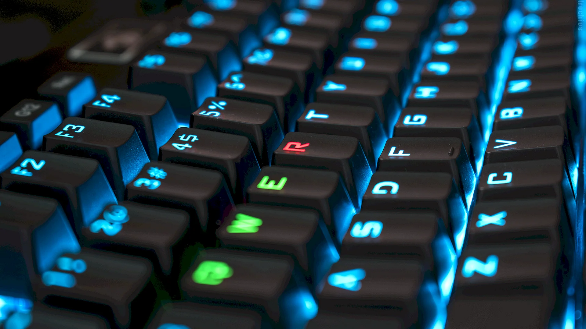 Gaming Desktop Keyboard Wallpaper