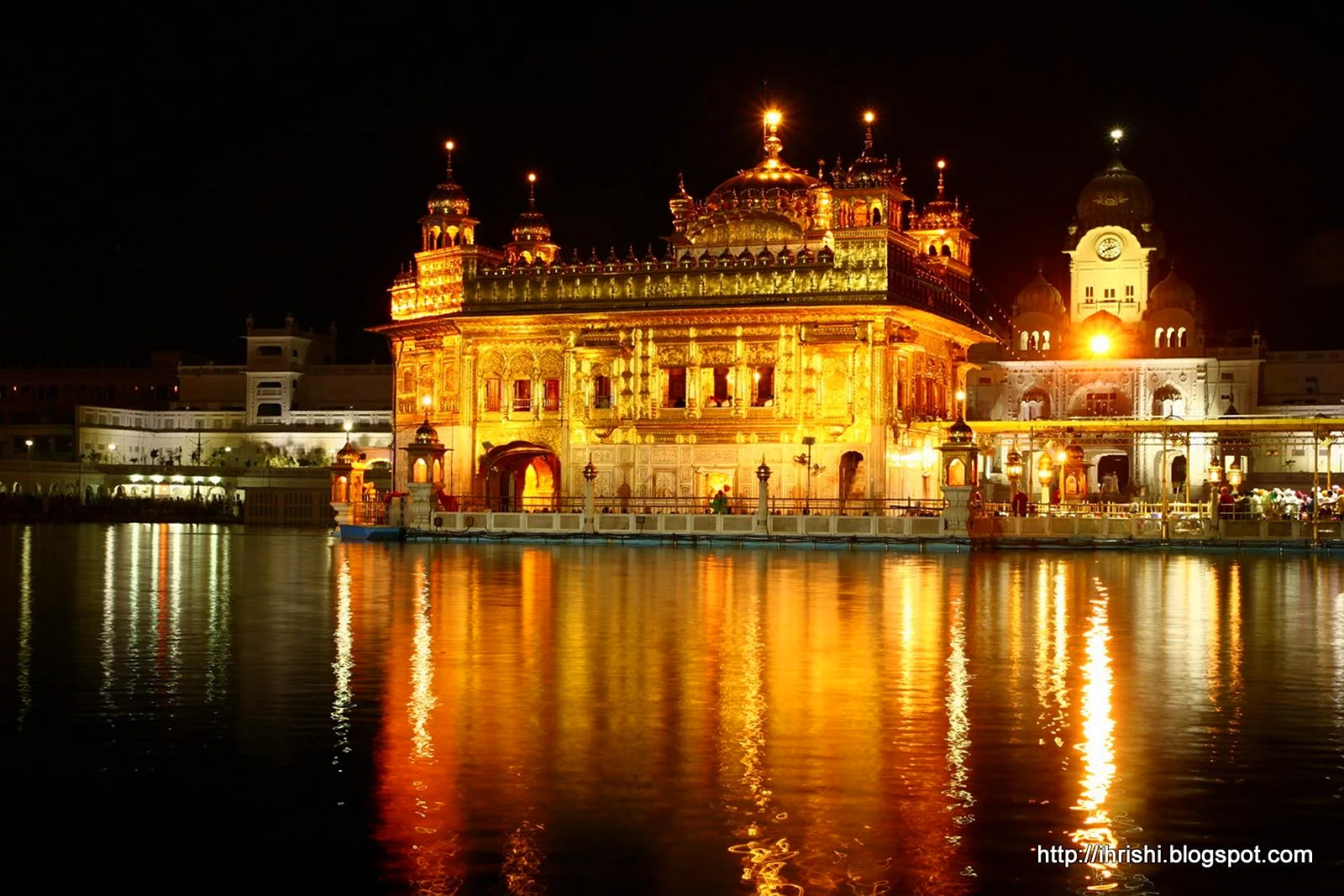 Download Golden Temple Amritsar At Night Wallpaper - WallpapersHigh
