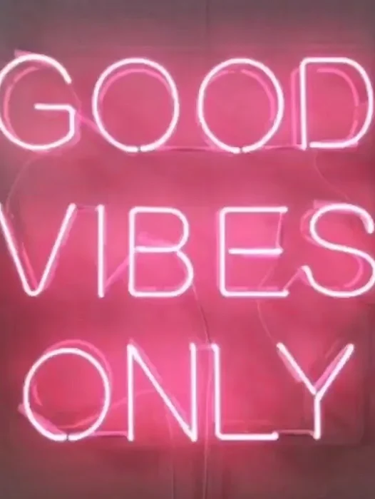 Good Vibes Only Wallpaper
