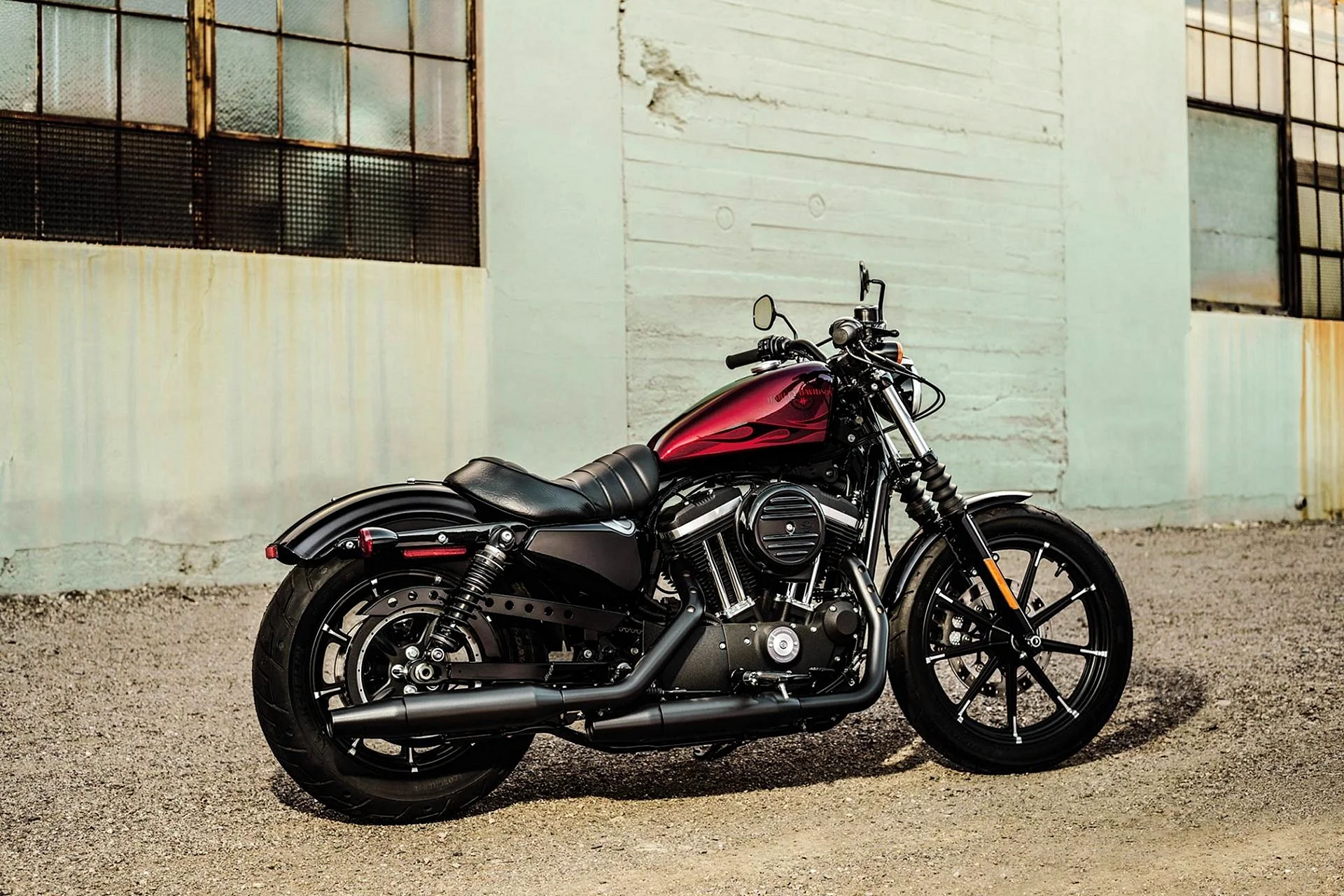 Harley Davidson Sportster 883 Wallpaper