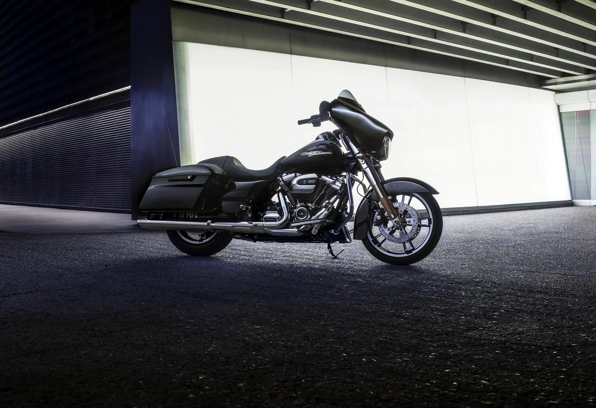 Harley Street Glide Background White Wallpaper