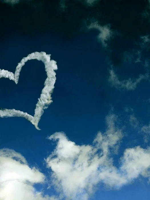 Heart Shaped Cloud Wallpaper