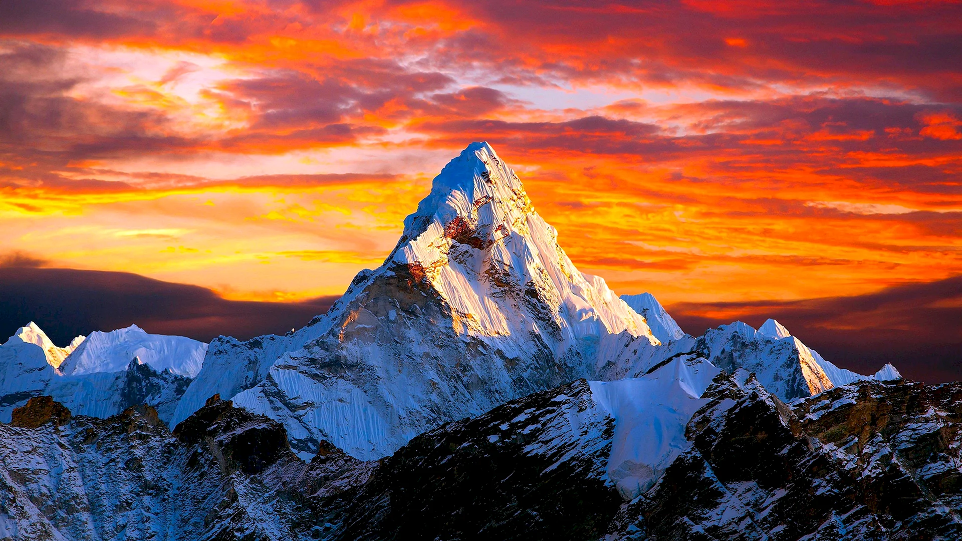 Himalaya Mountain Everest Wallpaper