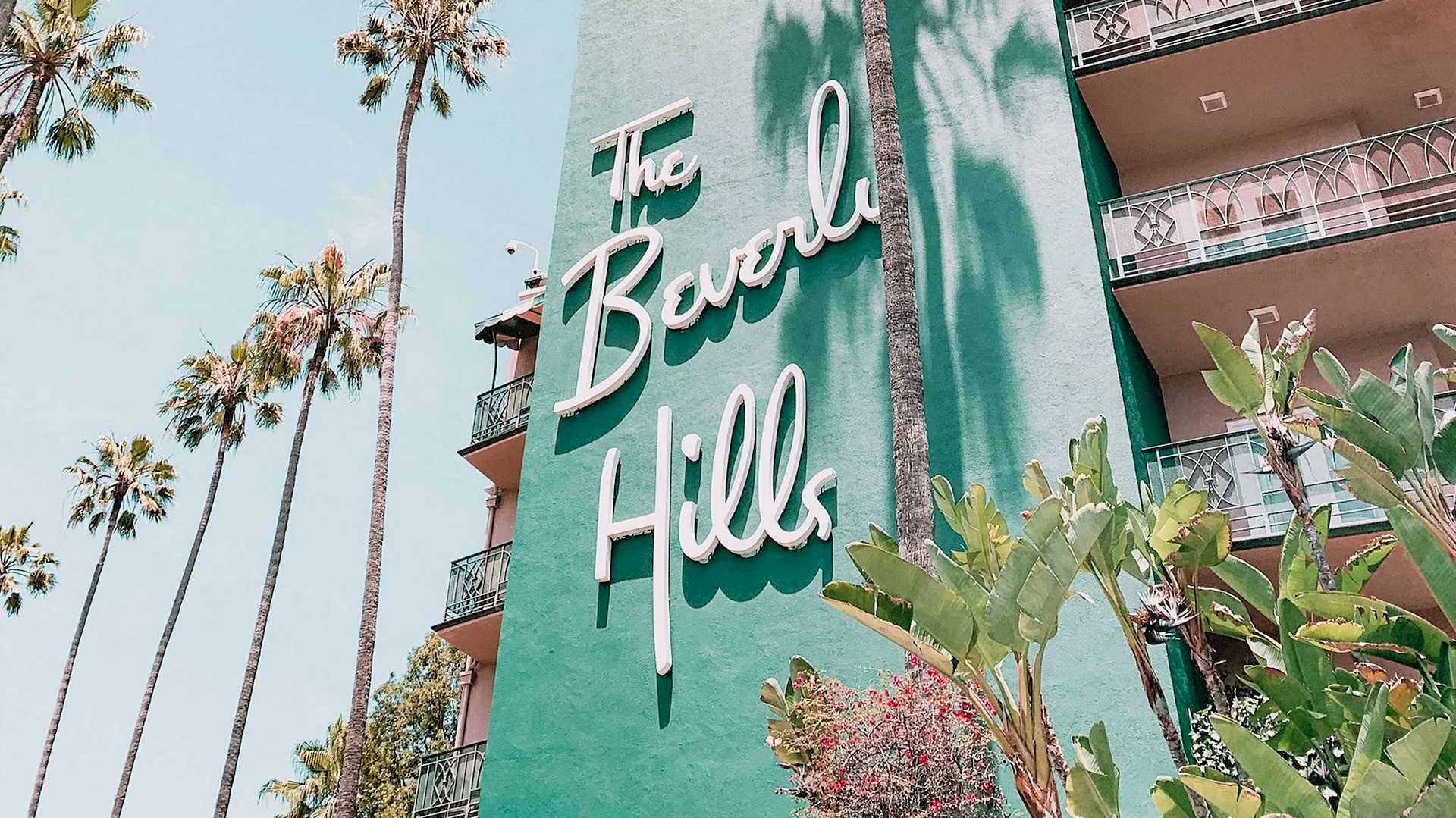 Hotel California Wallpaper
